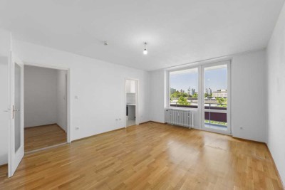 Renoviertes 1 Zi-Apartment mit Balkon & EBK – Nähe U-Bahn Petuelring und BMW!