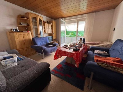 ** Wohnung mit Entwicklungspotenzial in attraktiver Lage**