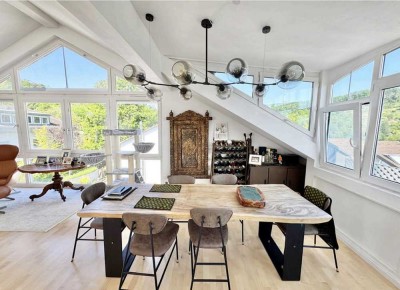 EXPATS! Top floor with panoramic view of Stuttgart-Rohracker, 4.5-room apartment, garage