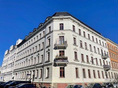 Vermietetes Investment mit Balkon und Park vor der Tür