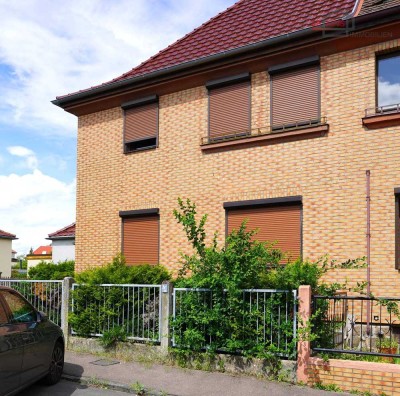 WOHNTRAUM REALISIEREN? - ATTRAKTIVE DHH INKL. GARAGE U. WUNDERSCHÖNEM GRUNDSTÜCK IN LPZ.-WAHREN