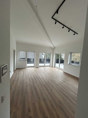 Stilvolle Penthouse-Wohnung in Offenbach- Bieber