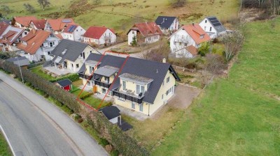 Wohnen, wo andere Urlaub machen – Reihenhaus in Simonswald mit Terrasse und Balkon