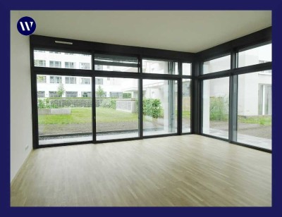 Terrassenwohnung mit großen Fensterfronten, 1,5 Wohnebenen, Einbauküche, Parkett, Gäste-WC