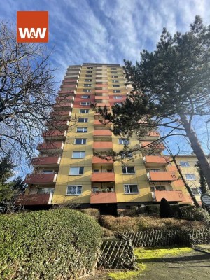 Komplett modernisierte, gemütliche Single Wohnung mit Loggia und Skyline Blick in Frankfurt/Bockenhe