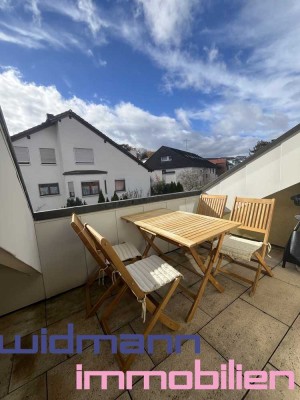 Lichtdurchflutete Dachwohnung mit Charme und Wohlfühlatmosphäre