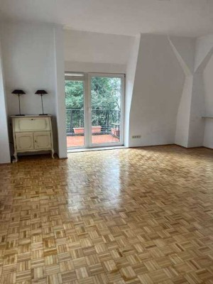 Grunewald dicht Schloßhotel, 2 Zimmer, II. OG! Villenaltbau! Sofortbezug !