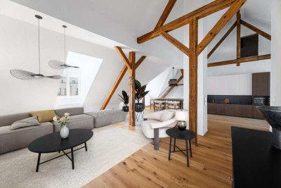 HEGERICH: Exklusives Wohnerlebnis unter historischem Dach - 4-Zimmer-Wohnung mit einzigartigem Flair