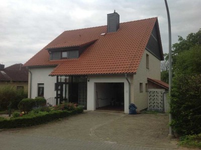 Attraktives Einfamilienhaus mit Wintergarten ab 01.11.2025 zu vermieten