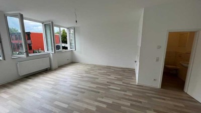 * NEUBAU * 1 ZIMMER STUDENTEN / SINGLE APPARTEMENT  * zentrale Lage in Uni-Nähe *