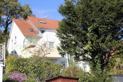 Lichtdurchflutete 2-Zimmer-Wohnung mit Balkon und Garten in Rielasingen-Worblingen