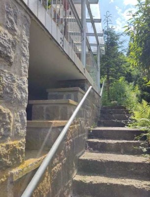 Einfamilienhaus mit ELW in ruhiger Lage im Bayerischen Wald – Naturidylle trifft Stadtnähe
