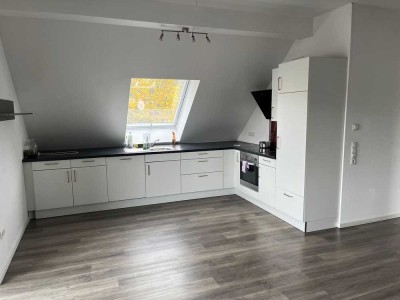 Moderne 4‑Zimmer Dachgeschosswohnung in Remchingen