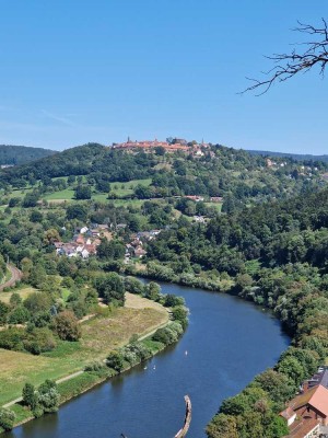 Freistehendes 2-Familienhaus mit Doppelgarage und großem Grundstück in Dilsberg
