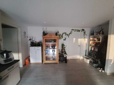 Exklusive 2-Raum-Wohnung mit gehobener Innenausstattung mit Balkon in Gärtringen, Fußbodenheizung