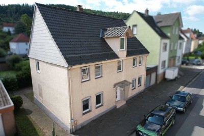 Einfamilienhaus mit Garten – direkt an der Bever in Beverungen-Dalhausen