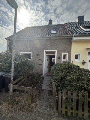 Gestalten Sie Ihr neues Zuhause – Doppelhaushälfte für Handwerker in gefragter Lage von Stade