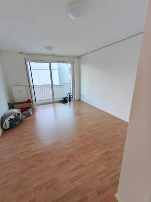 Nachmieter für Stu
dentenappartment gesucht