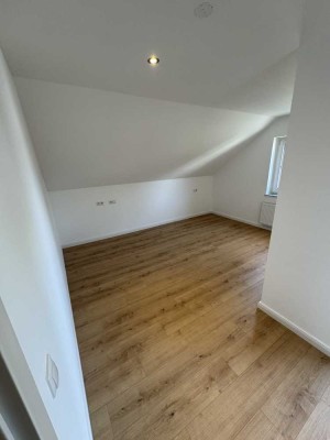 Exklusive 3,5-Zimmer-Maisonette-Wohnung mit Balkon und hochwertiger Ausstattung