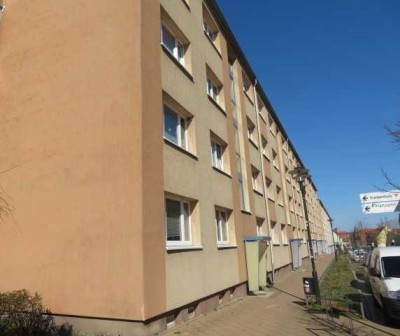 2 Raumwohnung mit Balkon-Zentrale Lage