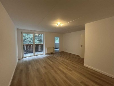 Barrierefrei! Renovierte 2-Zimmer-Whg mit Balkon in W-Elberfeld