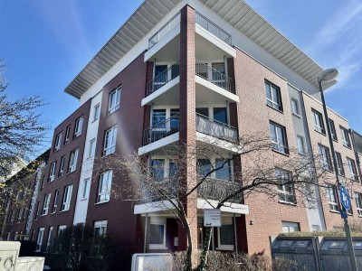 Als Kapitalanleger oder für Selbstnutzer -Sanierte barrierefrei 2-Zimmer-Wohnung mit Stellplatz