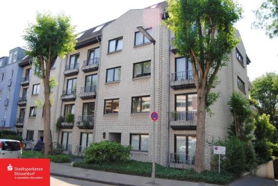 Für Kapitalanleger - Gemütliche DG-Wohnung mit Loggia in Urdenbach