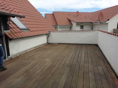 Freundliche 3- Zimmer Wohnung im OG mit Terrasse in Burgdorf / Otze (Kreis), Burgdorf