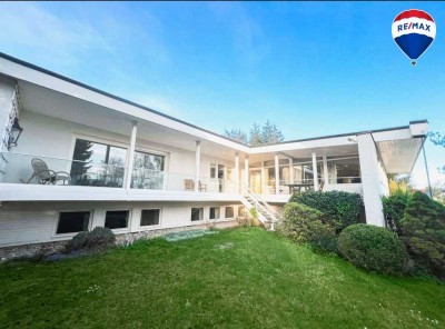 "Exklusive Bungalow-Villa mit großem Grundstück in Feldafing am Starnberger See"