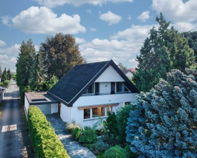 Großes Einfamilienhaus auf Top - Grundstück in Flörsheim!