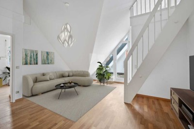 Renovierungsbedürftige Galeriewohnung mit Charme im schönen Zorneding