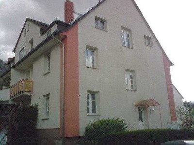 VON PRIVAT- Schöne, helle 3-Zimmer-Wohnung im Obergeschoss