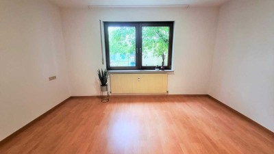 *Provisionsfrei* 3 -Zimmer-Wohnung mit TG-Stellplatz in Heilbronn Zentrum