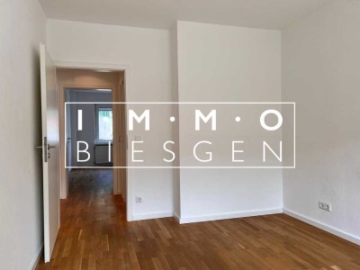 Hochwertige und helle Erdgeschosswohnung mit Einbauküche. Max. 2 Personen, keine Tiere.