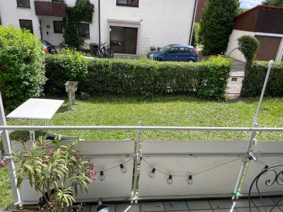 Sonnige 3 Zimmer-Wohnung mit Balkon und Garten sowie großer Wohnküche in Tübingen-Lustnauau