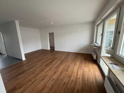 Erstbezug nach Sanierung mit Balkon: schöne 5-Zimmer-Wohnung in Bischberg