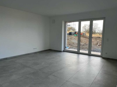 **Helle Souterrain - Wohnung mit Stil !**