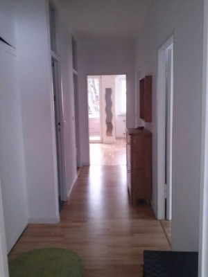 Helle 2,5 Zimmer-Wohnung in Nikolassee für 1 Jahr zur Zwischenmiete