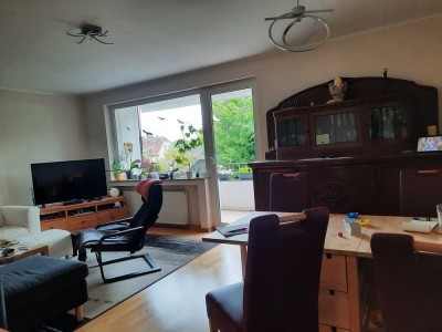 Freundliche 4-Zimmer-Wohnung mit Balkon in Solingen Ohligs, Nähe S-Bahn-Halt Vogelpark