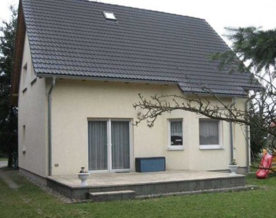 EFH freistehend * bezugsfrei * FBH * Obstbaumgarten * Terrasse * ausgebauter Spitzboden