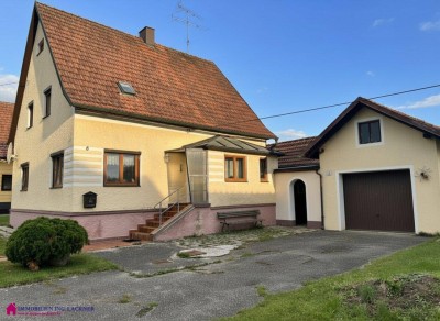 Nettes älteres Haus in ruhiger und sonniger Siedlungslage von Andorf