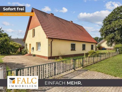 ***Einfamilienhaus mit PV Anlage / Wallet und vielseitigem Nebengelass***