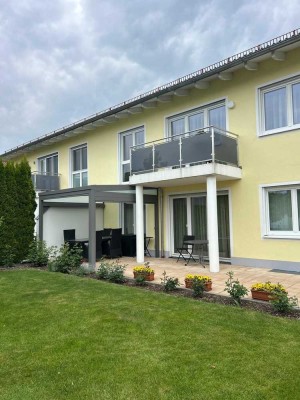 4-Zimmer Wohnung auf zwei Ebenen mit Garten