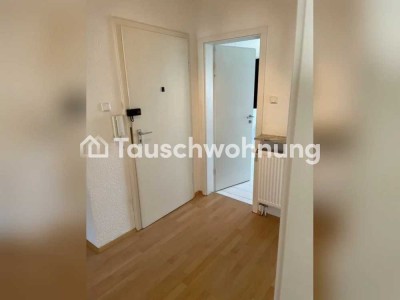 Tauschwohnung: Helle schöne Wohnung mit Balkon