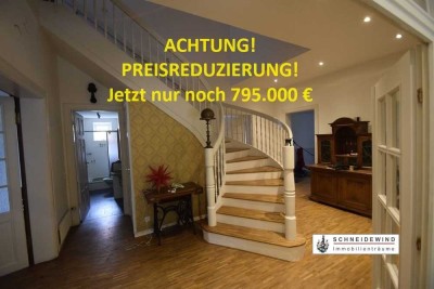 Ruhe, Eleganz + Gemütlichkeit
Großes EFH + Einliegerwohnung
Doppelgarage +Kaminöfen
offene Wohnkü