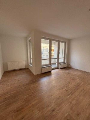 große, toll gelegene 3-Raumwohnung mit Balkon in Park & Citynähe