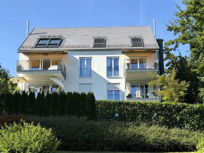 Modernes Dachgeschoss mit privatem Aufzugszugang zu verkaufen