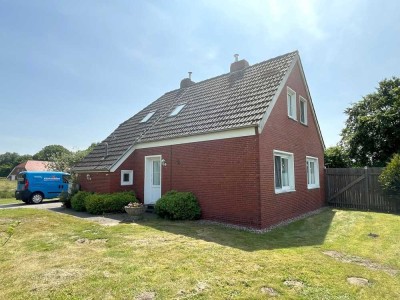 Modernisiertes Wohnhaus in unverbauter Lage