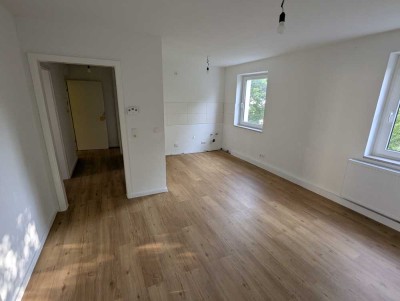Renovierte 3 Zimmer Wohnung zum 01.09.