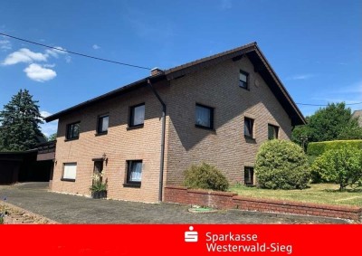 Einziehen und wohlfühlen - Großzügiges Einfamilienhaus mit angrenzendem Grundstück